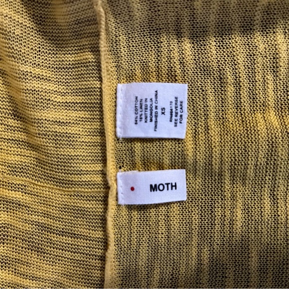 Moth size XS - Picture 5 of 5